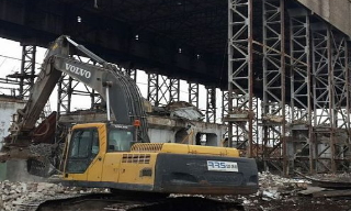 Демонтаж ангаров в асбесте под ключ - стоимость от 1538 руб. | 2Землекопа-Сбс
